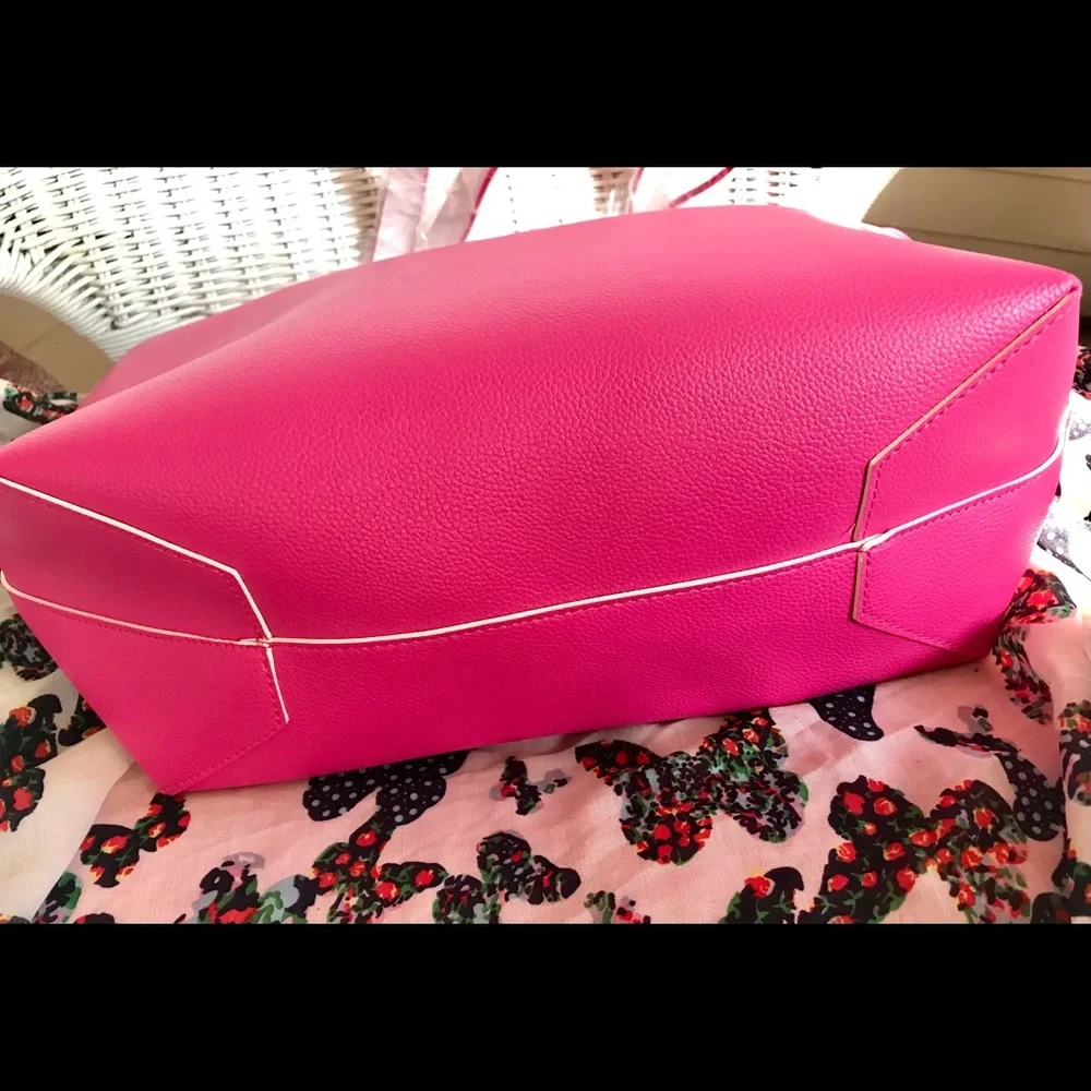 Gorgeous bright pink tote Estée Lauder. - Picture 6 of 7